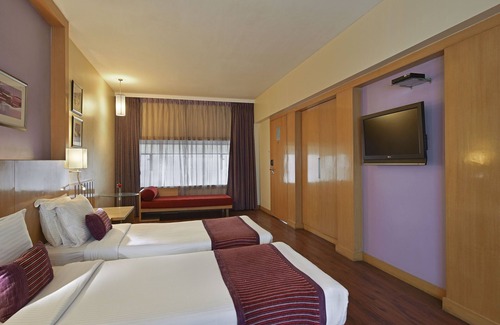 Prabhadevi Hotel | Hotel Heritage formerly known as Comfort Inn Heritage