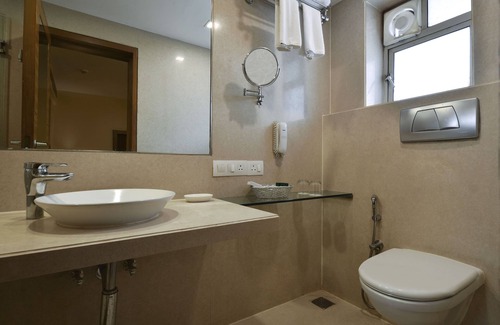 Prabhadevi Hotel | Hotel Heritage formerly known as Comfort Inn Heritage