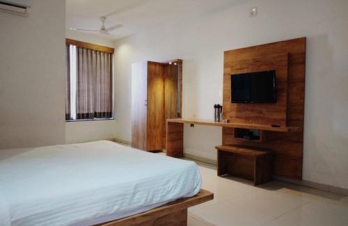 Infocity House | hotel hill city