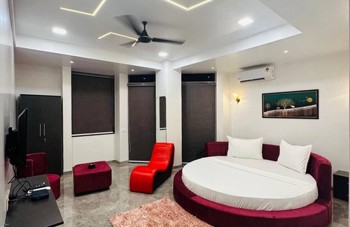Aundh Hotel | Hotel Hill Top Inn