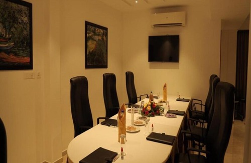 Anchal Hotel | HOTEL HILLWAY