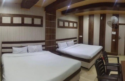 Bajaura Hotel | Hotel Himalaya
