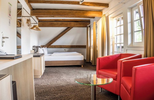 Kaltbrunn Hotel | Hotel Hofgut Hohenkarpfen