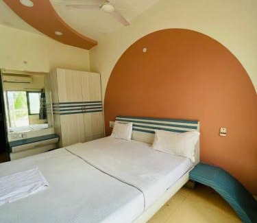 Cidco Hotel | Hotel Holiday Pride