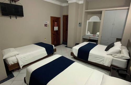 Milagro Hotel | Hotel House Center