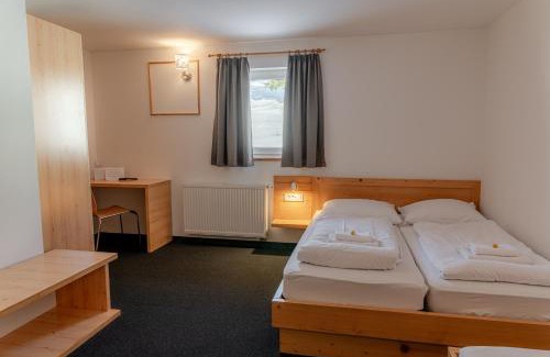 Ambroz pod Krvavcem Hotel | Hotel House Rozka