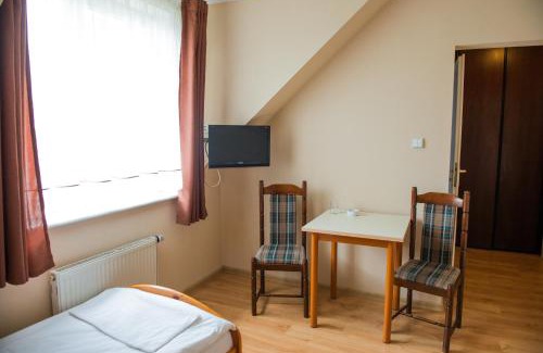Ostrow Wielkopolski Hotel | Hotel i Restauracja Borowianka
