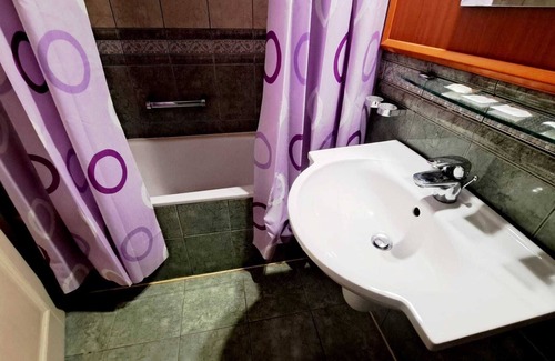 Budureasa Hotel | Hotel Iadolina