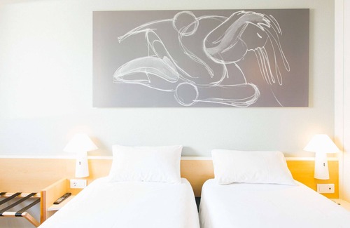 Elche Hotel | Hotel ibis Elche