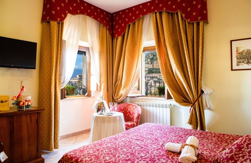 Arpino Hotel | Hotel Il Cavalier D'Arpino
