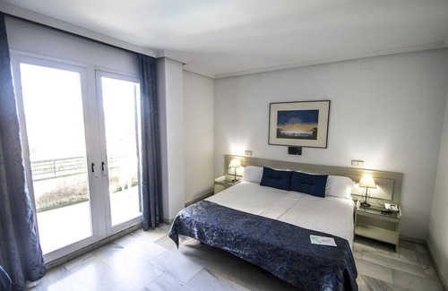 Mairena del Aljarafe Hotel | Hotel In Mairena Del Aljarafe With Other, Tv, Parking