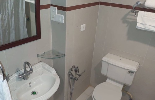 Karunagappally Hotel | Hotel Indraprastha Karunagapally