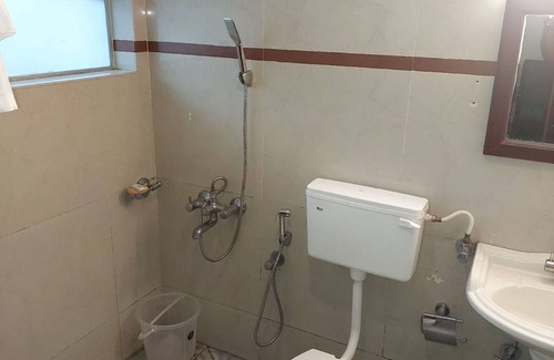 Karunagappally Hotel | Hotel Indraprastha Karunagapally