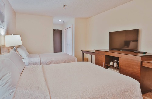 Lynnwood Hotel | Hotel International