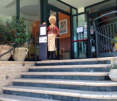 Isola del Gran Sasso dʼItalia Hotel | Hotel Pina Ristorante