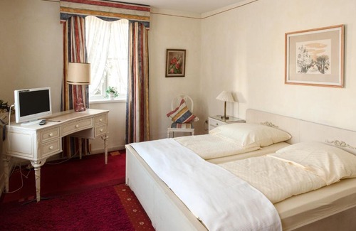 Aumuehle Hotel | Hotel Italia