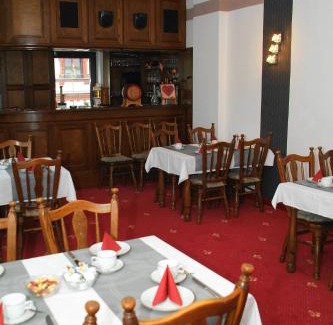 Dorfstadt Hotel | Hotel Jägerhalle