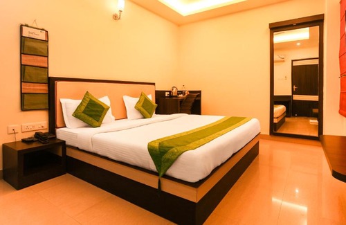 Sigra House | Hotel Janki