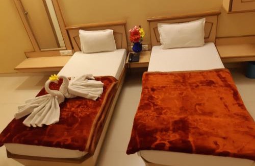 Vapi Hotel | Hotel Jay International