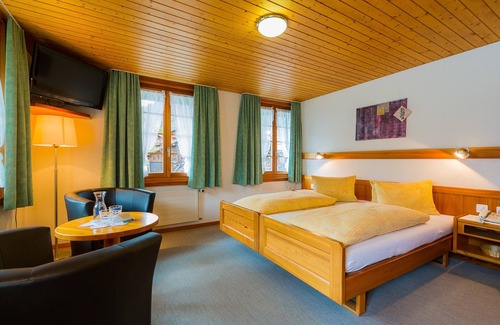 Reckingen Hotel | Hotel Joopi