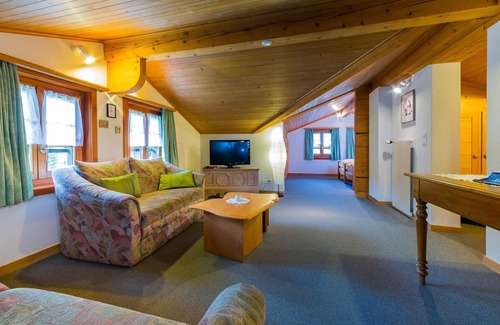Reckingen Hotel | Hotel Joopi