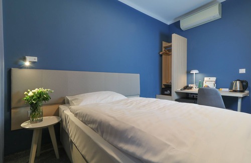 Humenne Hotel | Hotel Karpatia
