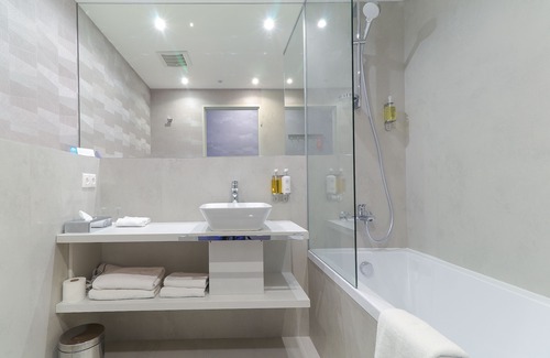 Humenne Hotel | Hotel Karpatia