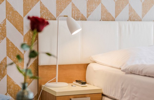 Humenne Hotel | Hotel Karpatia
