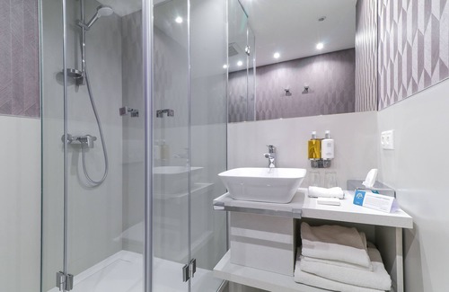 Humenne Hotel | Hotel Karpatia