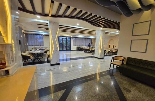 Fatehpur Sikri Hotel | Hotel KNG Grand