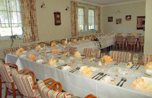 Pustovety Hotel | Hotel Kolonie
