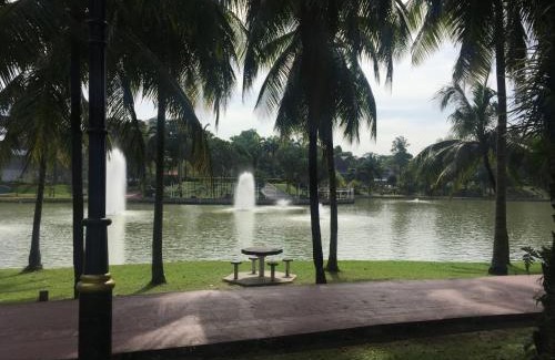 Bandar Tun Razak Hotel | Hotel Komune Living & Wellness Kuala Lumpur