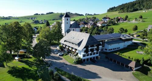 Breitnau Hotel | Hotel Kreuz Höhengasthof