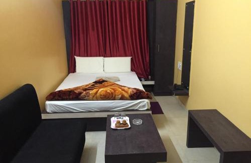 Lakhisarai Hotel | Hotel Krish-na Lakhisarai near BAZAR SAMITY