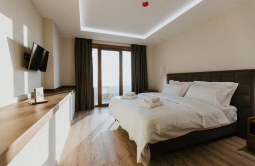 Kruje Hotel | Hotel Kroi near castle entrance castle and town view