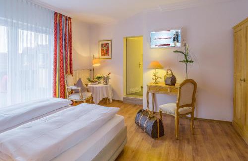 Wasserlos Hotel | Hotel Krone