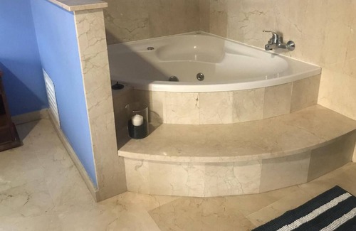 Fuentiduena de Tajo Hotel | Hotel La Atalaya