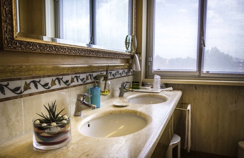 Novara Hotel | Hotel La Bussola