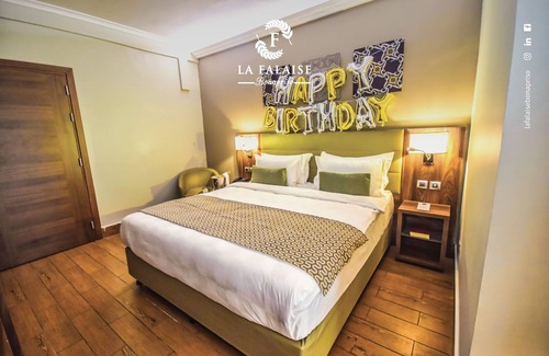 Bonapriso Hotel | Hotel La Falaise Bonapriso