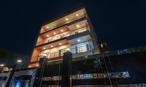Sector 70 Hotel | Hotel La Mirage