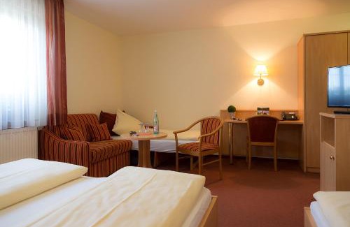 Teningen Hotel | Hotel - Landgasthof Rebstock