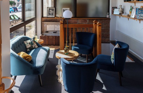 Vieille-Brioude Hotel | Hotel Les Glycines