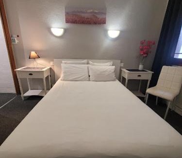 Prades Hotel | Hotel les Glycines