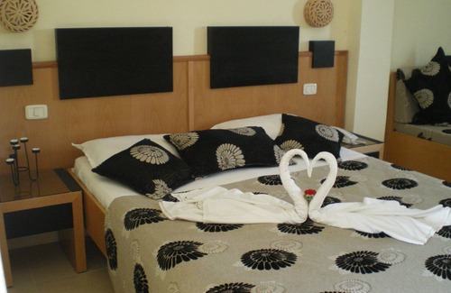 Sqanes Hotel | Hotel Les Palmiers Beach Holiday Village