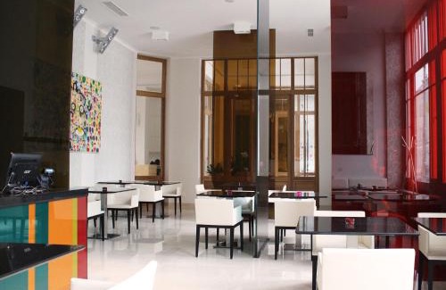 Levice Hotel | Hotel Lev