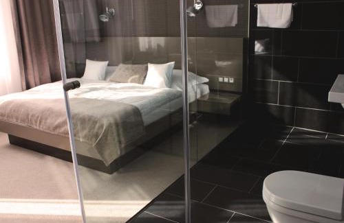Levice Hotel | Hotel Lev