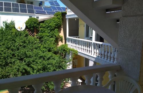 Karolino-Bugaz Hotel | Hotel Lev