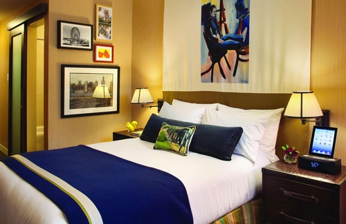 Old Town Triangle Hotel | Hotel Lincoln