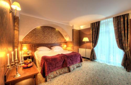 Lipowy Most Hotel | Hotel Lipowy Most