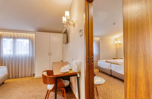 Batalha Hotel | Hotel Lis Batalha
